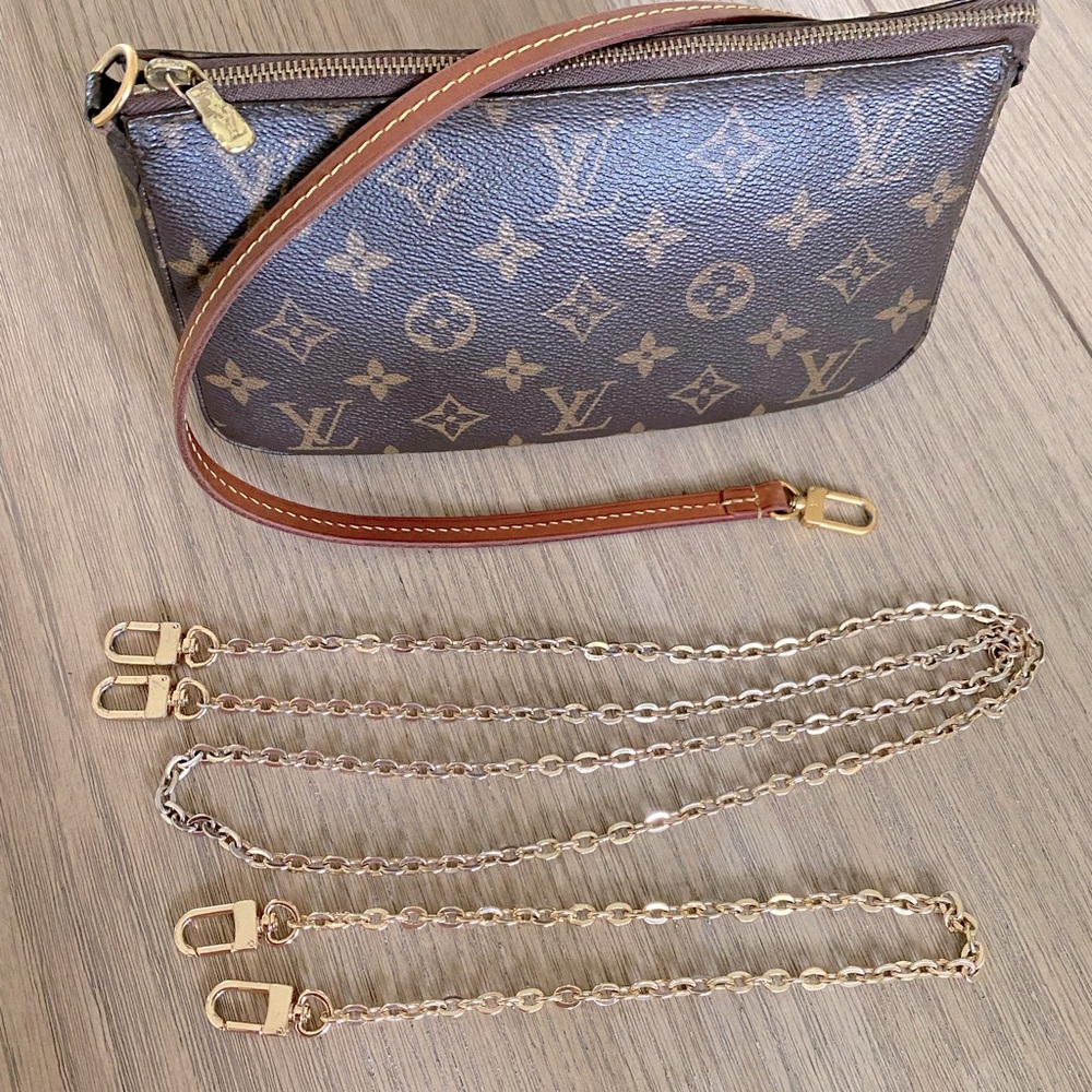Louis Vuitton Pouchette - Authenitic - Original Owner - 3 Straps, Box, & Dustbag - Picture 17 of 17